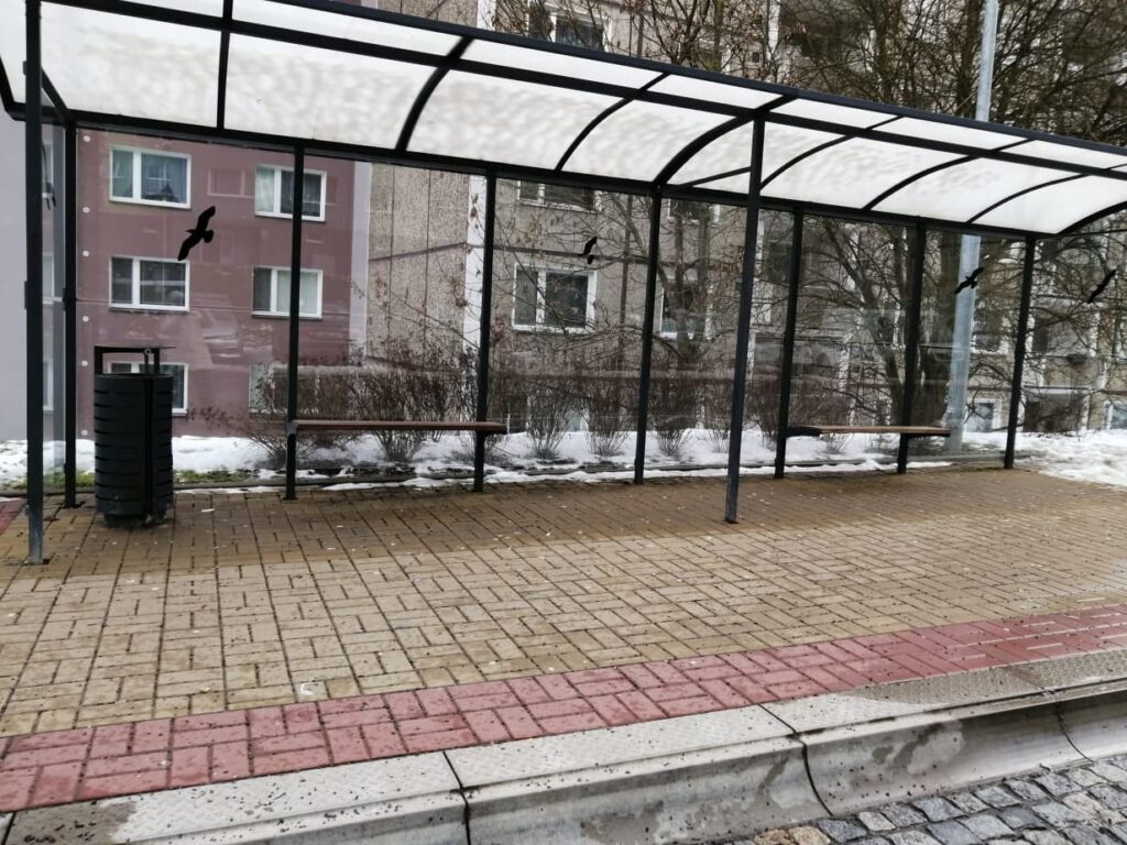 Stávající zastávka na sídlišti Zlatý Vrch