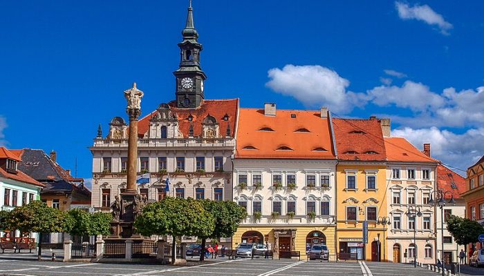 Česká_Lípa_náměstí_2